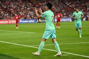 萨拉赫重要时刻出色发挥，皇家马德里带队取胜！引发球迷热议-中国九游体育