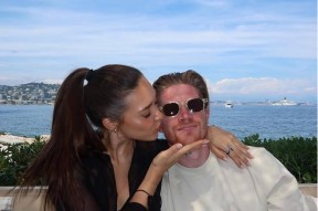 关于德布劳内在切尔西比赛中大比分获胜，战术调整引发热议！引发球迷热议的信息-体育直播