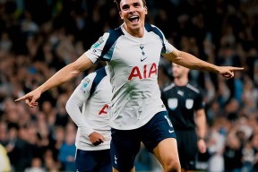 包含欧冠国际比赛日再迎强敌；西汉姆官宣签约；主帅态度：媒体盛赞；临场指挥获称赞的词条